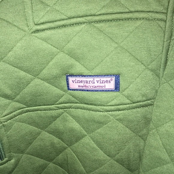 vineyard vines pull over - Picture 3 of 3